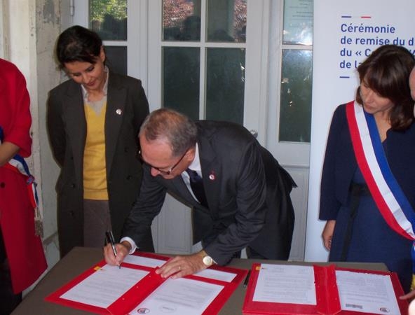 La Signature de la convention entre Le Souvenir Français et la réserve citoyenne de l’éducation nationale